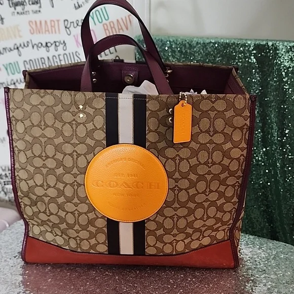 COACH DEMPSEY TOTE 40" - Picture 9 of 14